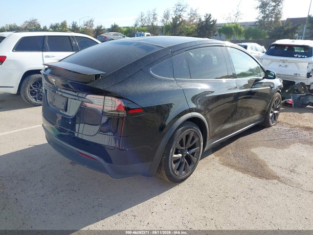2022 Tesla Model X Dual Motor All-wheel Drive/plaid Tri Motor All-wheel Drive მანქანა იყიდება აუქციონზე, vin: 7SAXCDE5XNF343654, აუქციონის ნომერი: 46092371