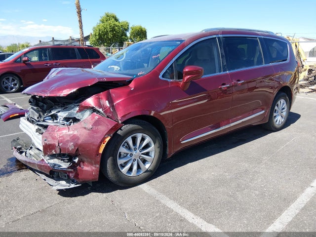 Продаж на аукціоні авто 2018 Chrysler Pacifica Touring L, vin: 2C4RC1BG0JR106969, номер лоту: 46092391