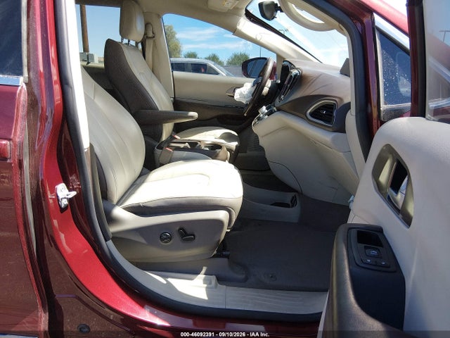 Продаж на аукціоні авто 2018 Chrysler Pacifica Touring L, vin: 2C4RC1BG0JR106969, номер лоту: 46092391
