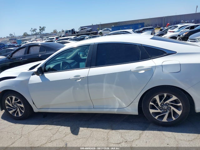 Продажа на аукционе авто 2017 Honda Civic Ex, vin: 2HGFC2F70HH512285, номер лота: 46092429
