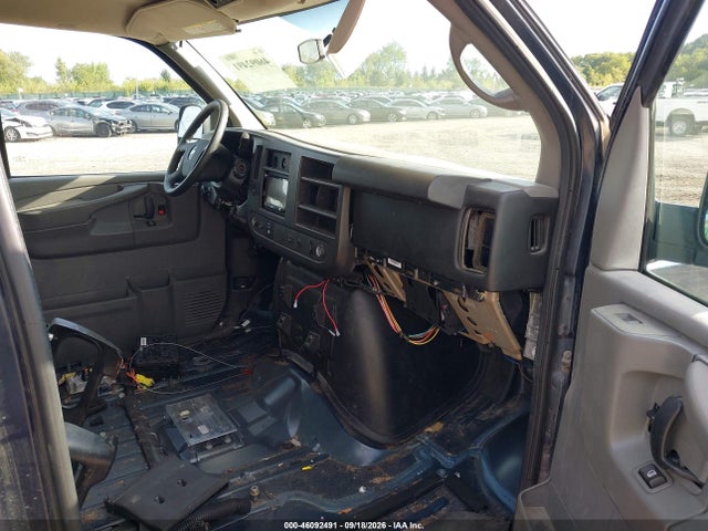 46092491 :رقم المزاد ، 1GAZGZFG3B1158043 vin ، 2011 Chevrolet Express 3500 Ls مزاد بيع