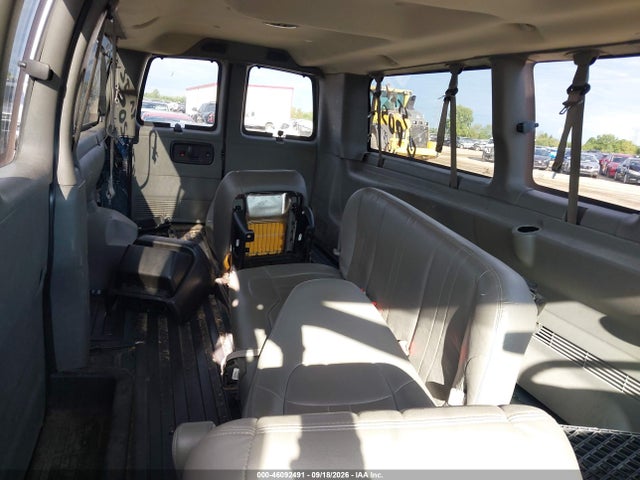 46092491 :رقم المزاد ، 1GAZGZFG3B1158043 vin ، 2011 Chevrolet Express 3500 Ls مزاد بيع