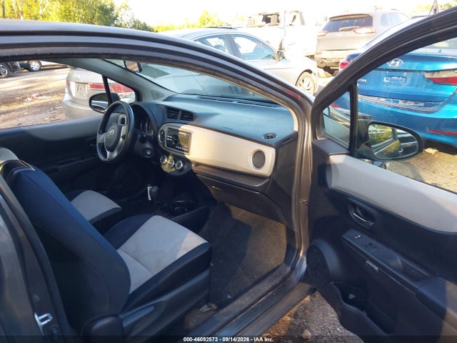 46092573 :رقم المزاد ، JTDJTUD34CD519945 vin ، 2012 Toyota Yaris Le مزاد بيع