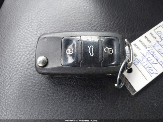 Продажа на аукционе авто 2017 Volkswagen Tiguan 2.0t/2.0t S, vin: WVGBV7AX5HK007245, номер лота: 46092601