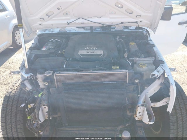 46092628 :رقم المزاد ، 1C4BJWDG7GL154701 vin ، 2016 Jeep Wrangler Unlimited Sport مزاد بيع