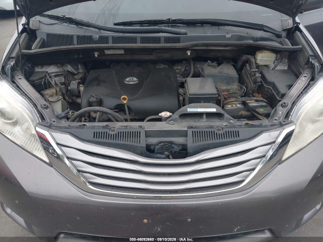 Продаж на аукціоні авто 2017 Toyota Sienna Xle 8 Passenger, vin: 5TDYZ3DC7HS806053, номер лоту: 46092660