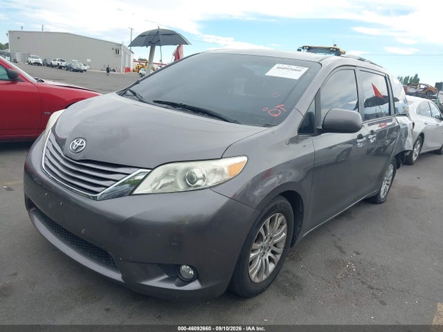 Продаж на аукціоні авто 2017 Toyota Sienna Xle 8 Passenger, vin: 5TDYZ3DC7HS806053, номер лоту: 46092660