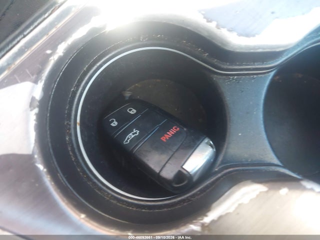 46092661 :رقم المزاد ، 2C3CDZAG9FH719323 vin ، 2015 Dodge Challenger Sxt مزاد بيع