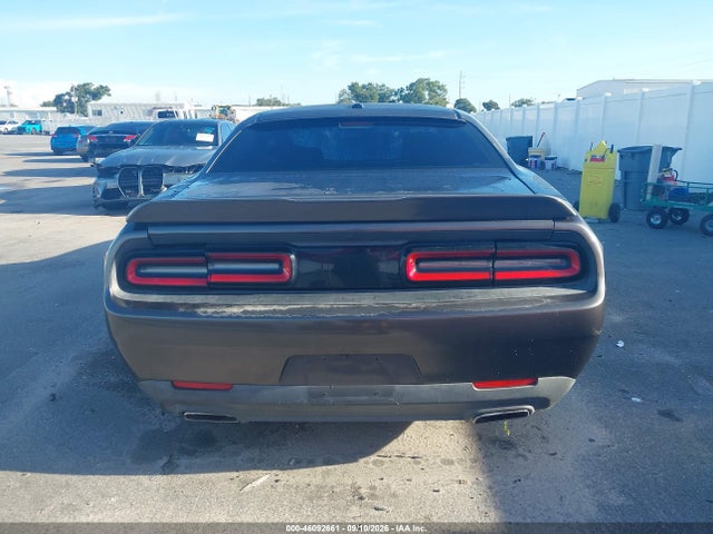 46092661 :رقم المزاد ، 2C3CDZAG9FH719323 vin ، 2015 Dodge Challenger Sxt مزاد بيع