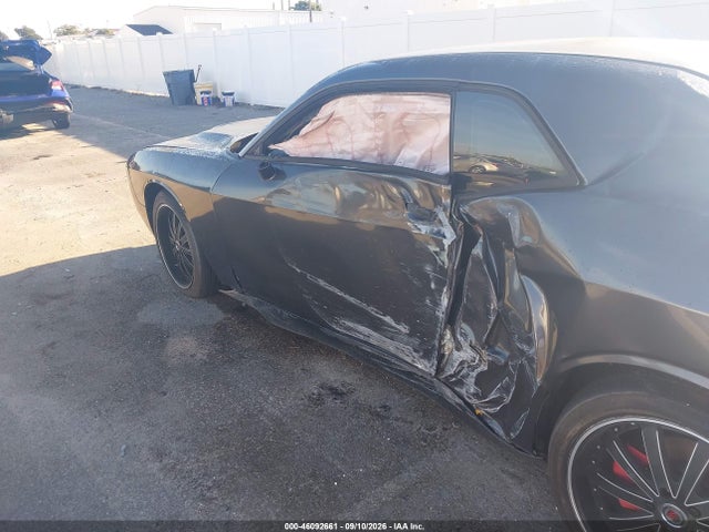 46092661 :رقم المزاد ، 2C3CDZAG9FH719323 vin ، 2015 Dodge Challenger Sxt مزاد بيع