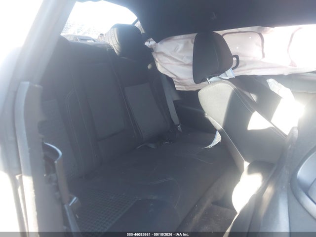 46092661 :رقم المزاد ، 2C3CDZAG9FH719323 vin ، 2015 Dodge Challenger Sxt مزاد بيع