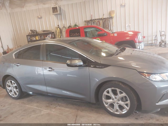 46092686 :رقم المزاد ، 1G1RD6S5XJU149946 vin ، 2018 Chevrolet Volt Premier مزاد بيع
