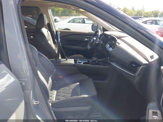 46092692 :رقم المزاد ، JN8AT3DD4MW312436 vin ، 2021 Nissan Rogue Platinum Intelligent Awd مزاد بيع