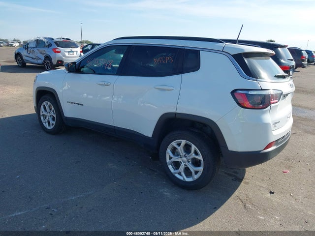 Auction sale of the 2024 Jeep Compass Latitude 4x4, vin: 3C4NJDBN8RT118137, lot number: 46092748