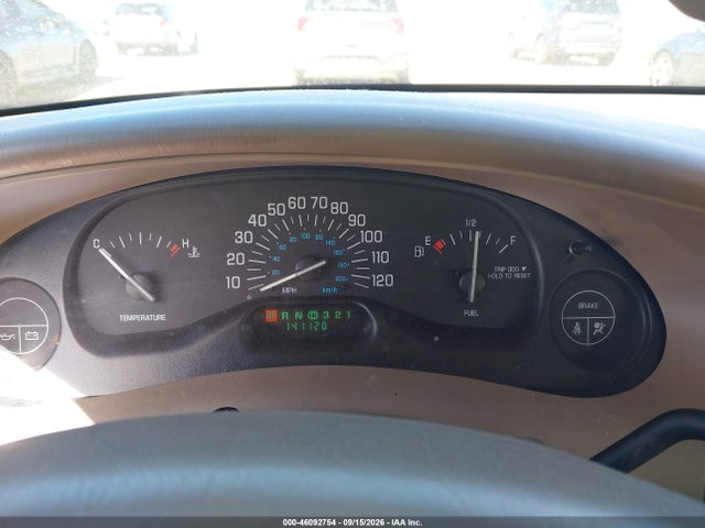 46092754 :رقم المزاد ، 2G4WS52J231195983 vin ، 2003 Buick Century Custom مزاد بيع