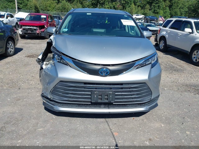 2021 Toyota Sienna Le მანქანა იყიდება აუქციონზე, vin: 5TDKSKFC2MS015098, აუქციონის ნომერი: 46092798