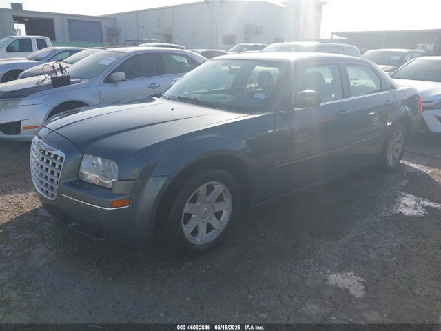 Продажа на аукционе авто 2005 Chrysler 300 Touring, vin: 2C3JA53G65H114308, номер лота: 46092846