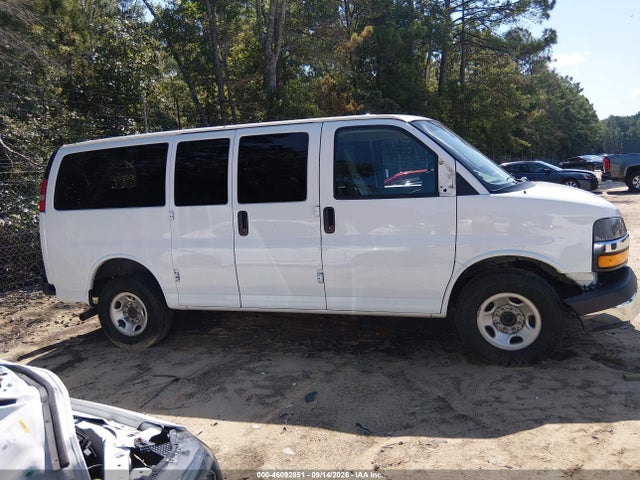 Auction sale of the 2017 Chevrolet Express 2500 Lt, vin: 1GAWGFFG2H1338172, lot number: 46092851