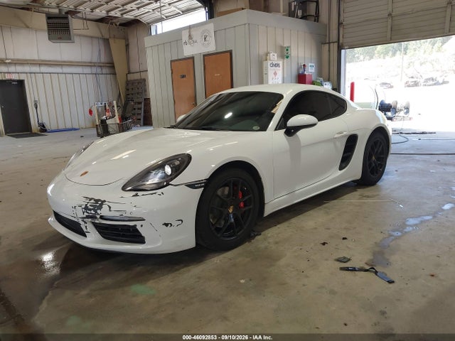 46092853 :رقم المزاد ، WP0AA2A85KS260273 vin ، 2019 Porsche 718 Cayman مزاد بيع