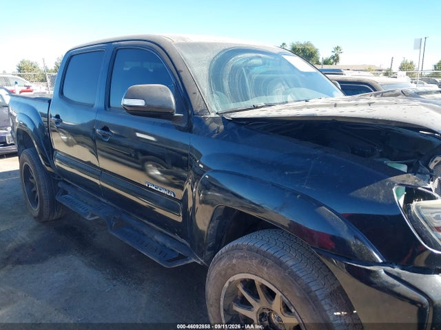 Toyota Tacoma Double Cab 2014 5TFLU4EN5EX103233 Image 16
