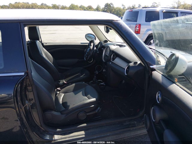 Продажа на аукционе авто 2012 Mini Cooper, vin: WMWSU3C55CT261694, номер лота: 46092865
