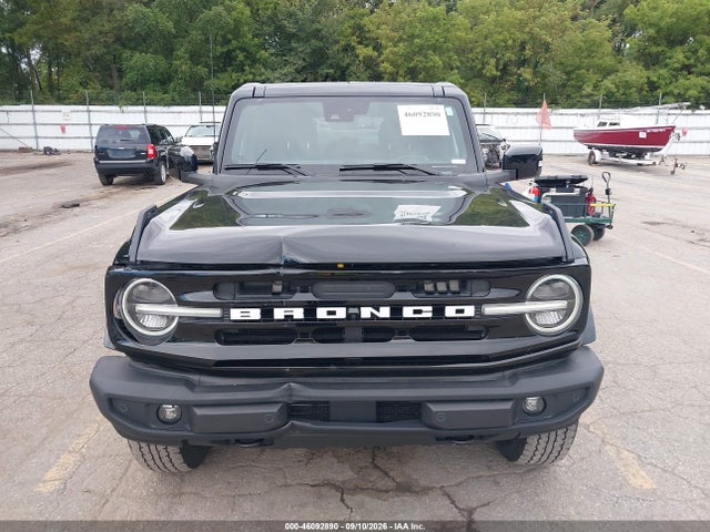 Продаж на аукціоні авто 2023 Ford Bronco Outer Banks, vin: 1FMEE5BP8PLA82529, номер лоту: 46092890