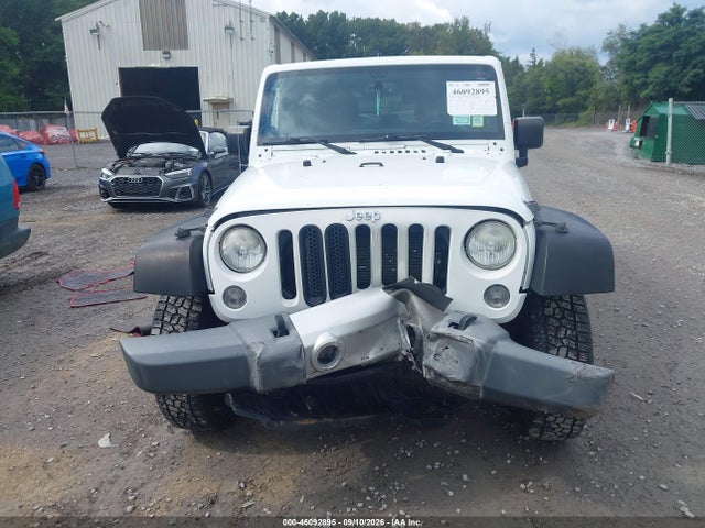 2014 Jeep Wrangler Unlimited Sahara მანქანა იყიდება აუქციონზე, vin: 1C4HJWEG5EL262076, აუქციონის ნომერი: 46092895