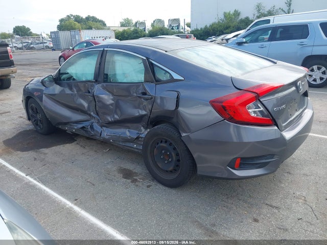 46092913 :رقم المزاد ، 2HGFC2F66KH579679 vin ، 2019 Honda Civic Lx مزاد بيع