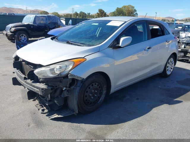 46092933 :رقم المزاد ، KMHD35LH9HU383847 vin ، 2017 Hyundai Elantra Gt مزاد بيع