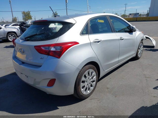 46092933 :رقم المزاد ، KMHD35LH9HU383847 vin ، 2017 Hyundai Elantra Gt مزاد بيع