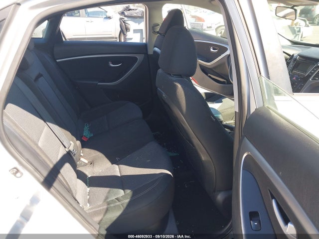 46092933 :رقم المزاد ، KMHD35LH9HU383847 vin ، 2017 Hyundai Elantra Gt مزاد بيع