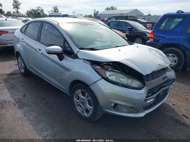 46092958 :رقم المزاد ، 3FADP4BJ8FM150623 vin ، 2015 Ford Fiesta Se مزاد بيع