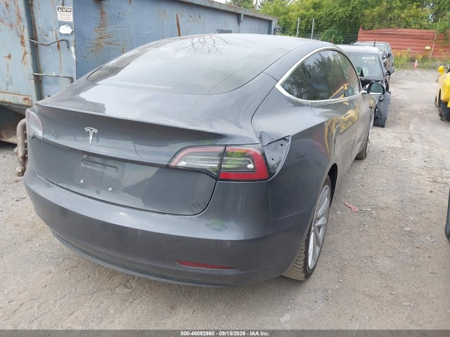Tesla Model 3 Long Range/mid Range 2018 5YJ3E1EA9JF059363 Image 4