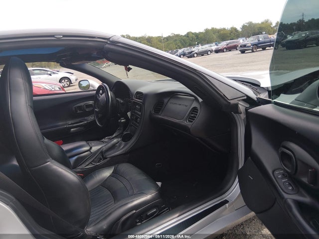 46092964 :رقم المزاد ، 1G1YY22G015117558 vin ، 2001 Chevrolet Corvette مزاد بيع