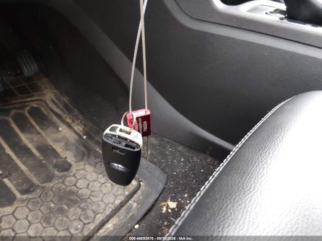 46092970 :رقم المزاد ، 1FMCU0HD6KUB21311 vin ، 2019 Ford Escape Sel مزاد بيع