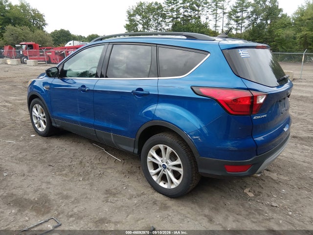46092970 :رقم المزاد ، 1FMCU0HD6KUB21311 vin ، 2019 Ford Escape Sel مزاد بيع