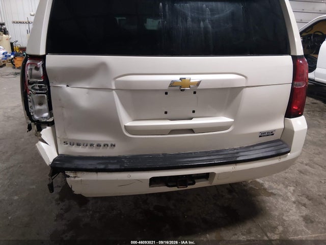 Продажа на аукционе авто 2015 Chevrolet Suburban 1500 Lt, vin: 1GNSKJKC7FR536472, номер лота: 46093021