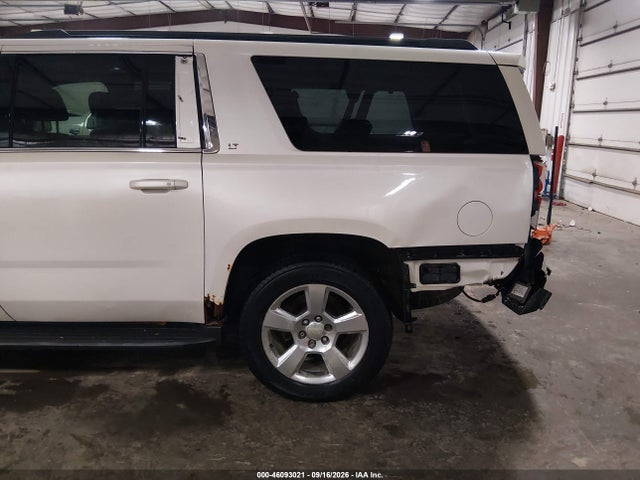 Продажа на аукционе авто 2015 Chevrolet Suburban 1500 Lt, vin: 1GNSKJKC7FR536472, номер лота: 46093021