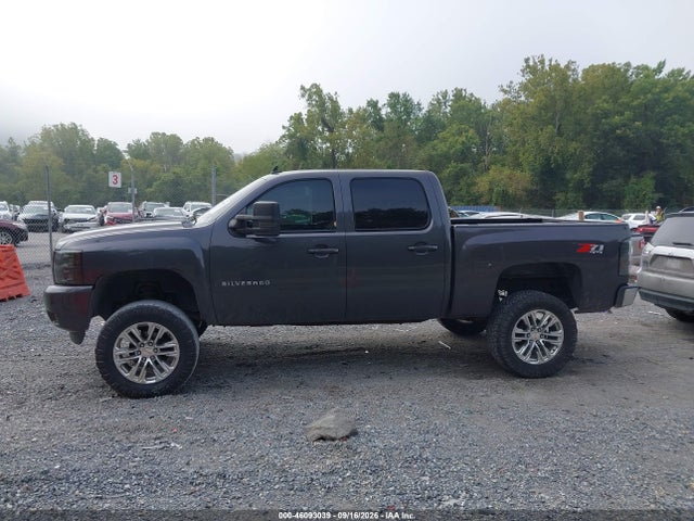 2011 Chevrolet Silverado 1500 Lt მანქანა იყიდება აუქციონზე, vin: 3GCPKSE3XBG196888, აუქციონის ნომერი: 46093039