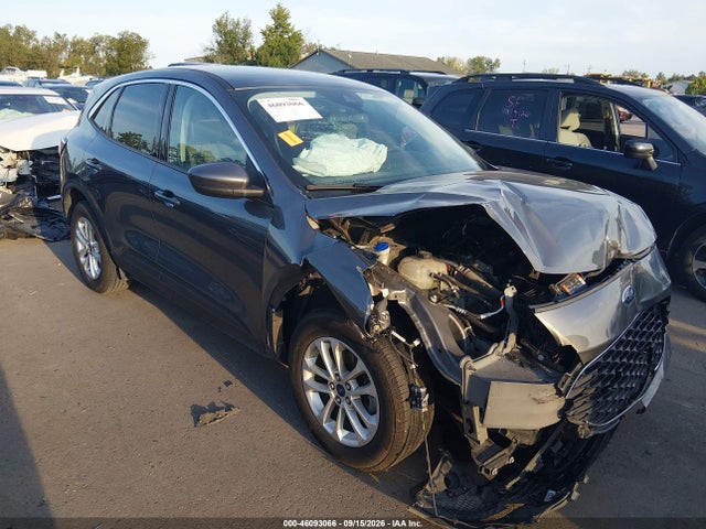 46093066 :رقم المزاد ، 1FMCU0G64MUA03621 vin ، 2021 Ford Escape Se مزاد بيع