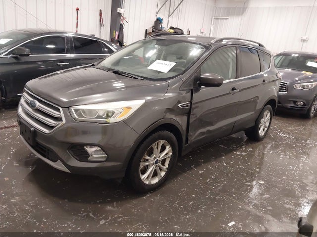 Ford ESCAPE SE 2017 1FMCU9GD9HUC79933 Image 2