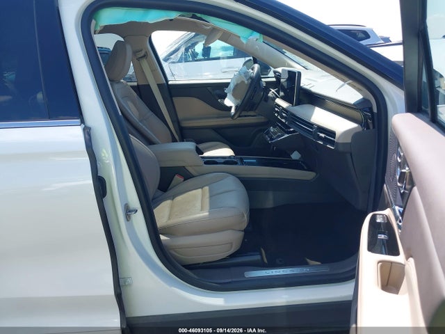 Продажа на аукционе авто 2024 Lincoln Corsair Grand Touring, vin: 5LMTJ5DZ1RUL08910, номер лота: 46093105