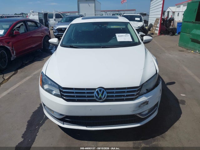 2012 Volkswagen Passat 3.6l V6 Se მანქანა იყიდება აუქციონზე, vin: 1VWBM7A36CC100375, აუქციონის ნომერი: 46093137