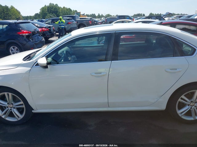 2012 Volkswagen Passat 3.6l V6 Se მანქანა იყიდება აუქციონზე, vin: 1VWBM7A36CC100375, აუქციონის ნომერი: 46093137