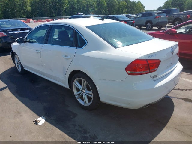 2012 Volkswagen Passat 3.6l V6 Se მანქანა იყიდება აუქციონზე, vin: 1VWBM7A36CC100375, აუქციონის ნომერი: 46093137