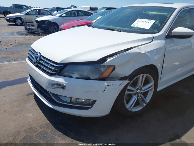 2012 Volkswagen Passat 3.6l V6 Se მანქანა იყიდება აუქციონზე, vin: 1VWBM7A36CC100375, აუქციონის ნომერი: 46093137