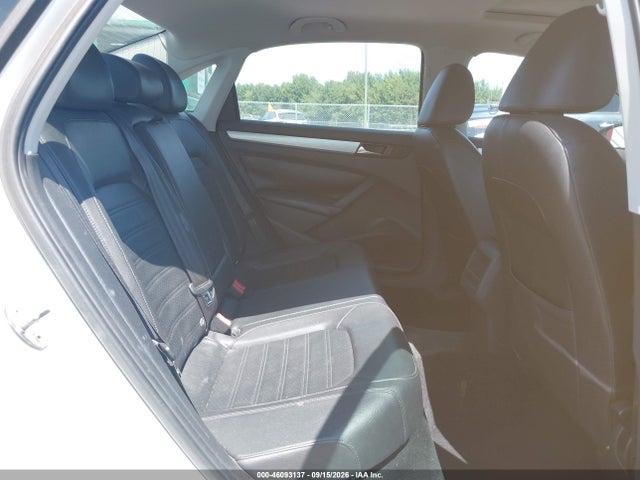 2012 Volkswagen Passat 3.6l V6 Se მანქანა იყიდება აუქციონზე, vin: 1VWBM7A36CC100375, აუქციონის ნომერი: 46093137