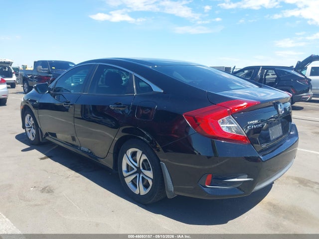 46093157 :رقم المزاد ، 2HGFC2F52HH531399 vin ، 2017 Honda Civic Lx مزاد بيع