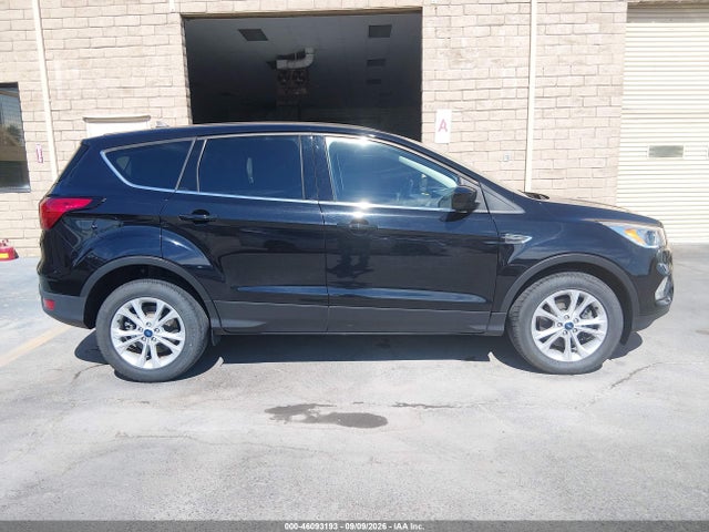 46093193 :رقم المزاد ، 1FMCU9GD3KUA80884 vin ، 2019 Ford Escape Se مزاد بيع