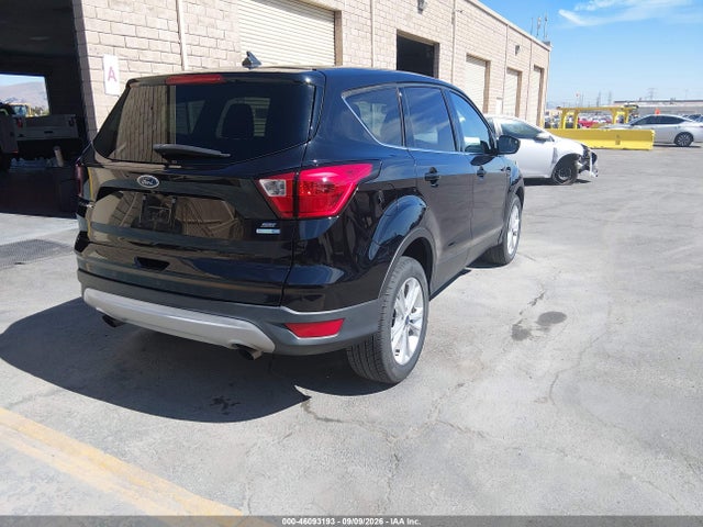 46093193 :رقم المزاد ، 1FMCU9GD3KUA80884 vin ، 2019 Ford Escape Se مزاد بيع